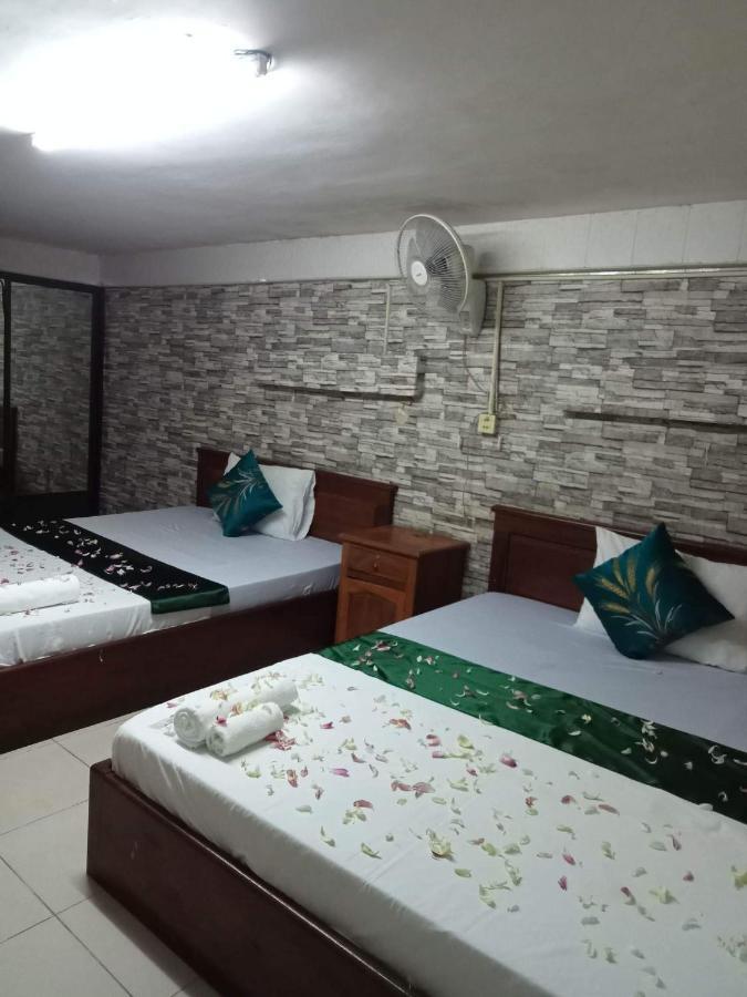 White River Guesthouse พนมเปญ ภายนอก รูปภาพ