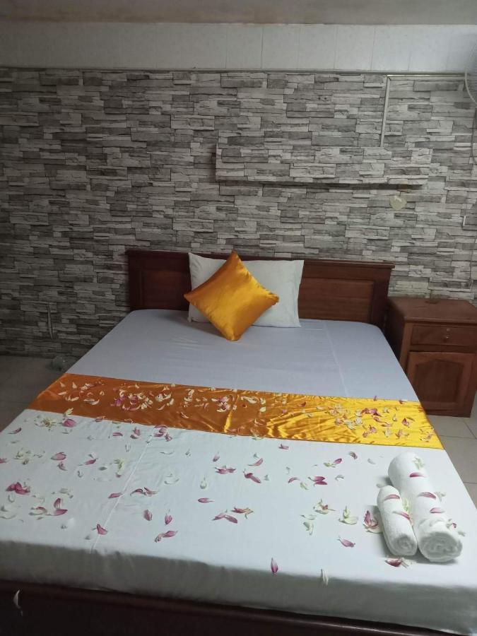 White River Guesthouse พนมเปญ ภายนอก รูปภาพ